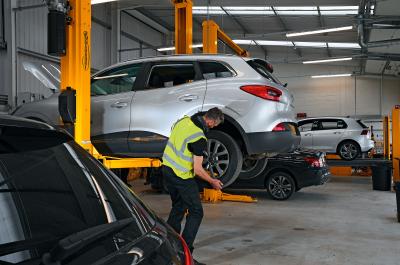 Car service costs compared