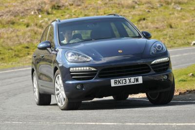 Porsche Cayenne plug-in hybrid due in 2015