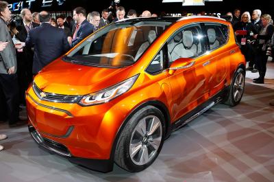 Chevrolet reveals updated Volt and Bolt EV concept