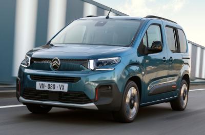 Citroën ë-Berlingo front left driving