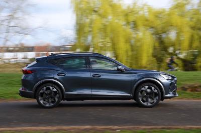 Cupra Formentor e-Hybrid 245 2021 side