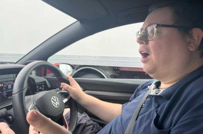 Darren annoyed at VW Golf GTI