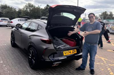 Darren Moss unloading Cupra Formentor