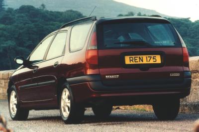 Renault Laguna Estate (94 - 01)