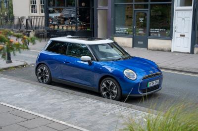 MINI Cooper SE parked front three quarters