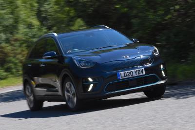 Kia e-Niro 2020 RHD front right cornering