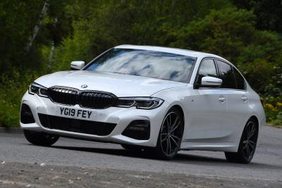 2019 BMW 330d cornering