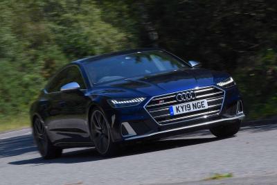 Audi S7 front right driving