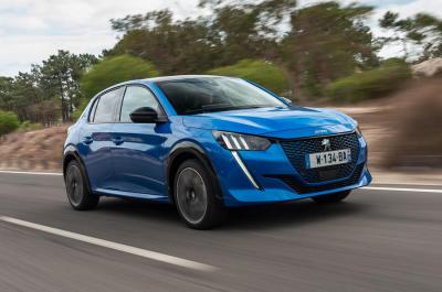 Peugeot e-208