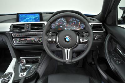 BMW M3 vs Porsche Macan Turbo