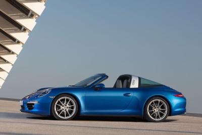 Porsche 911 Targa revealed