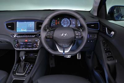 New Hyundai Ioniq Plug-In vs New Volkswagen Golf GTE