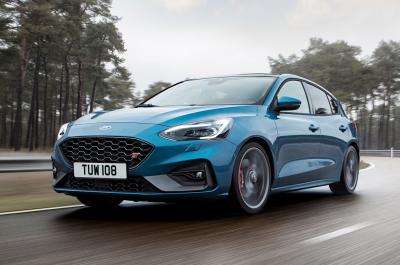 2019 Ford Focus ST front