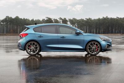 2019 Ford Focus ST - side profile