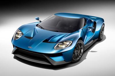 Lightweight Ford GT supercar revealed