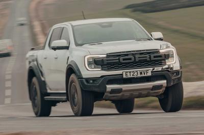 Ford Ranger Raptor driving front