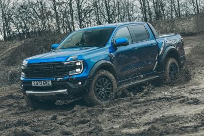 Ford Ranger Raptor driving off road, front 2023