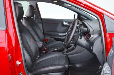 Ford Puma front seats