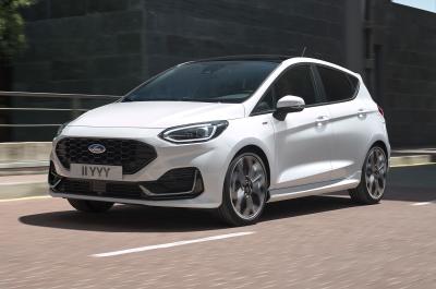 2022 Ford Fiesta front