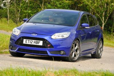 Save loads on the Ford Focus ST