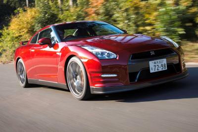2014 Nissan GT-R review