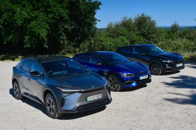 New Peugeot 308 vs Seat Leon vs Toyota Corolla header