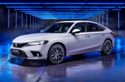2022 Honda Civic – front 3/4 static