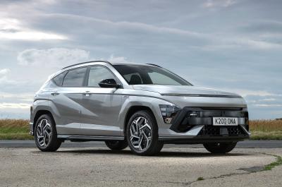 Hyundai Kona front right static