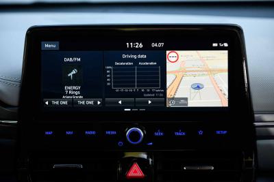 Hyundai Ioniq Hybrid 2019 infotainment