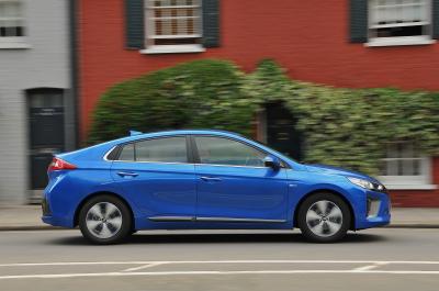 Hyundai Ioniq side