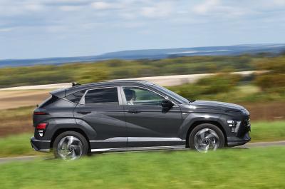 Hyundai Kona side