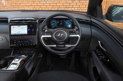 Hyundai Tucson Hybrid 2021 dashboard