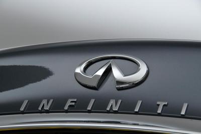 Infiniti plans four-door Porsche Panamera rival