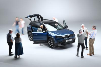 Jeep-Compass-RTT-readers-looking-at-car