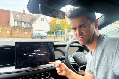 Jonty angry with BYD Sealion 7's OTS update