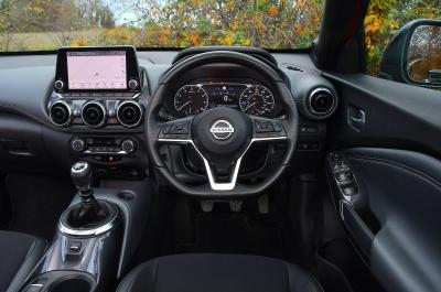 Nissan Juke dashboard