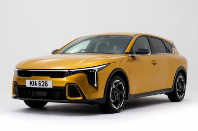 Kia K4 front static