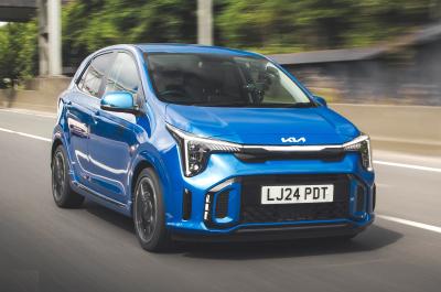 Kia Picanto front right driving