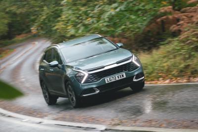 Kia Sportage LT front cornering 2
