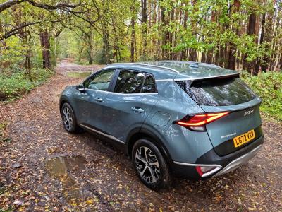 Kia Sportage LT rear static