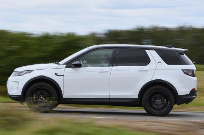 Land Rover Discovery Sport sideview driving