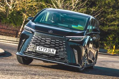 Lexus LM front cornering