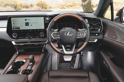Lexus RX dashboard