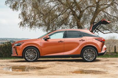 Lexus RX side with boot open