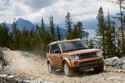 New Land Rover Discovery Landmark and Graphite trims introduced