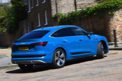 LT Audi E-tron Sportback rear cornering