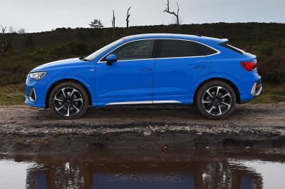 LT Audi Q3 Sportback in profile
