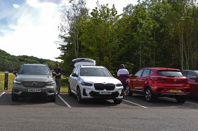 LT BMW iX3 charging before 2022 summer range test