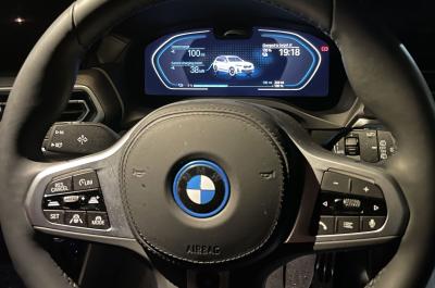 LT BMW iX3 charging range readout