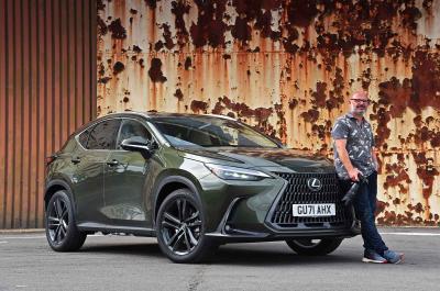 LT Lexus NX 450h+ header